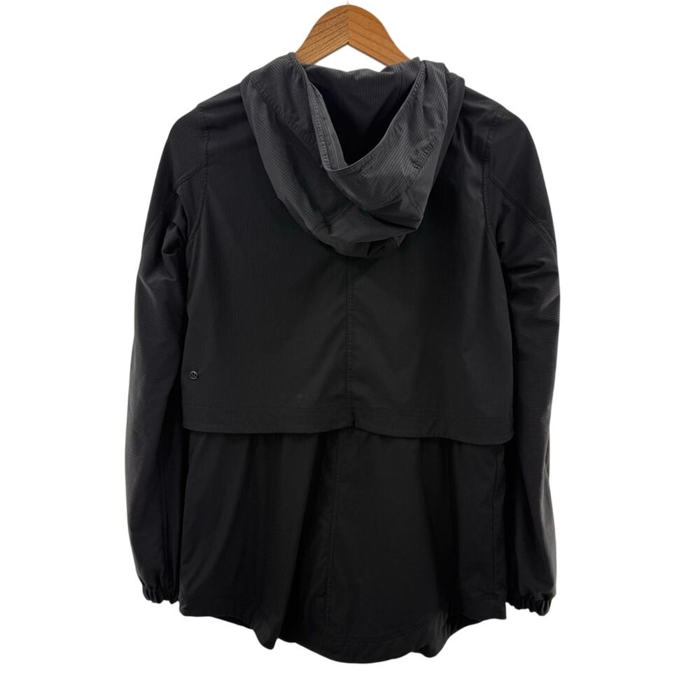 Lululemon Yogi Anorak Jacket Full Zip Hooded Sporty Black Activewear Size 4 - Picture 13 of 16